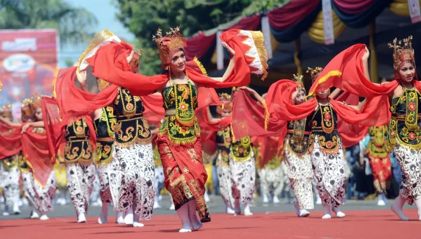 Getting to Know The Gandrung Dance, Banyuwangi’s Ethnic Dance