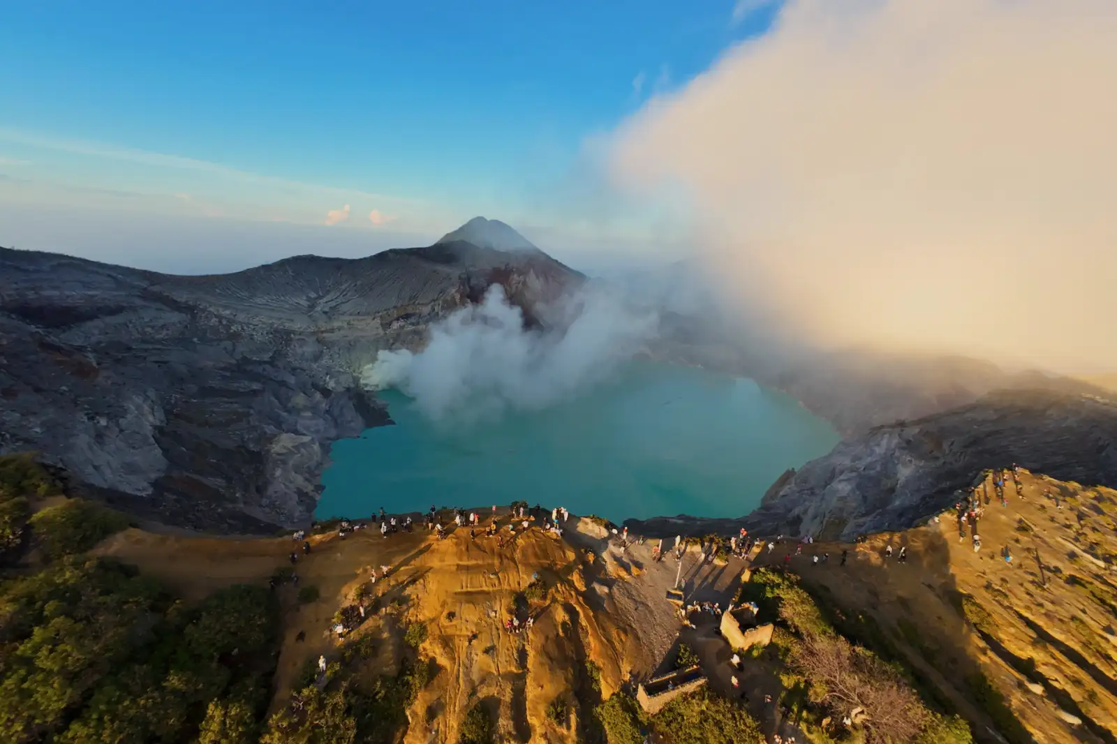 Ijen Crater Tour Header